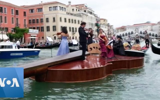 String Quartet Perform on Giant Floating Violin