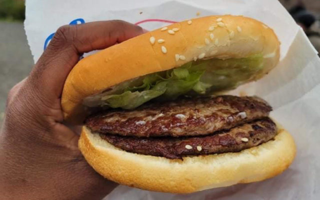 Contender For Justin’s Best Burger in Alaska, Husky Burger – Eat of the Week