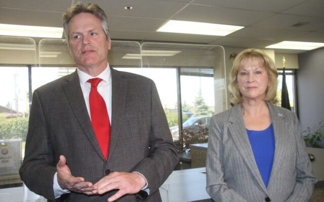 Alaska governor picks Nancy Dahlstrom as running mate